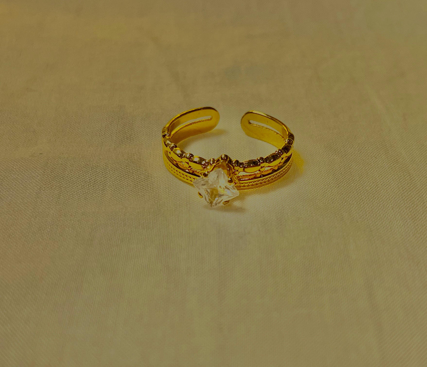 Adjustable Star Charm Ring – Gold-Plated Stainless Steel with Clear Crystal for Women