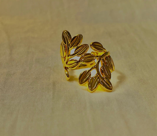 Nature-Inspired Gold Leaf Stainless Steel Ring – Adjustable Fit