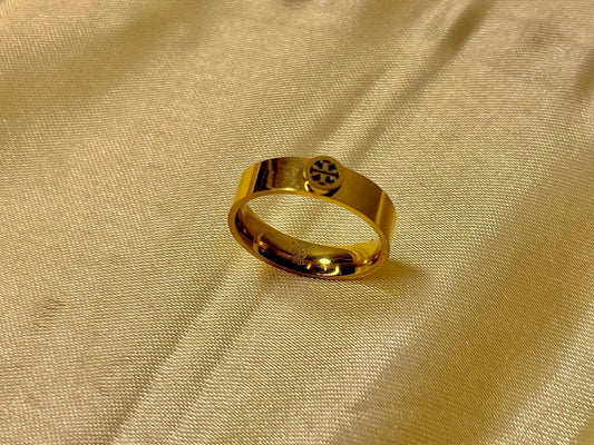 Minimalist Gold-Tone Band Ring with Emblem
