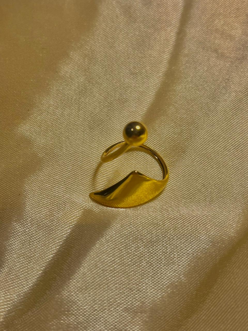 Minimalist Gold-Plated Adjustable Wave Ring