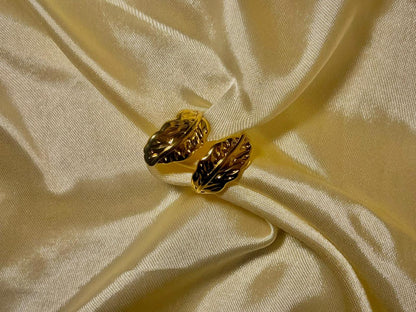 Elegant Leaf Design Gold-Plated Adjustable Ring